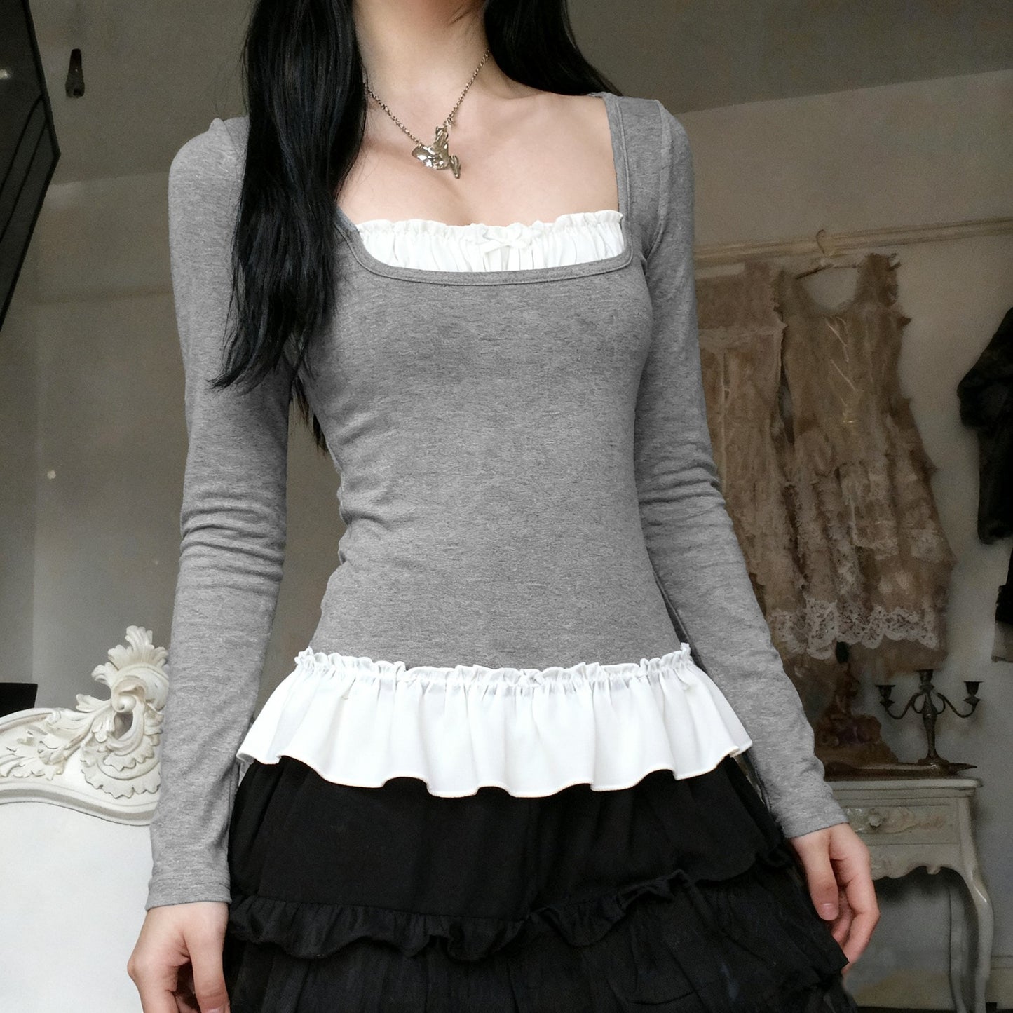 Doll collar pleated patchwork fake two-piece top